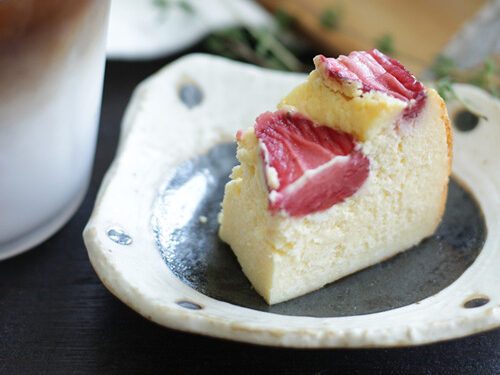 苺のベイクドチーズケーキ